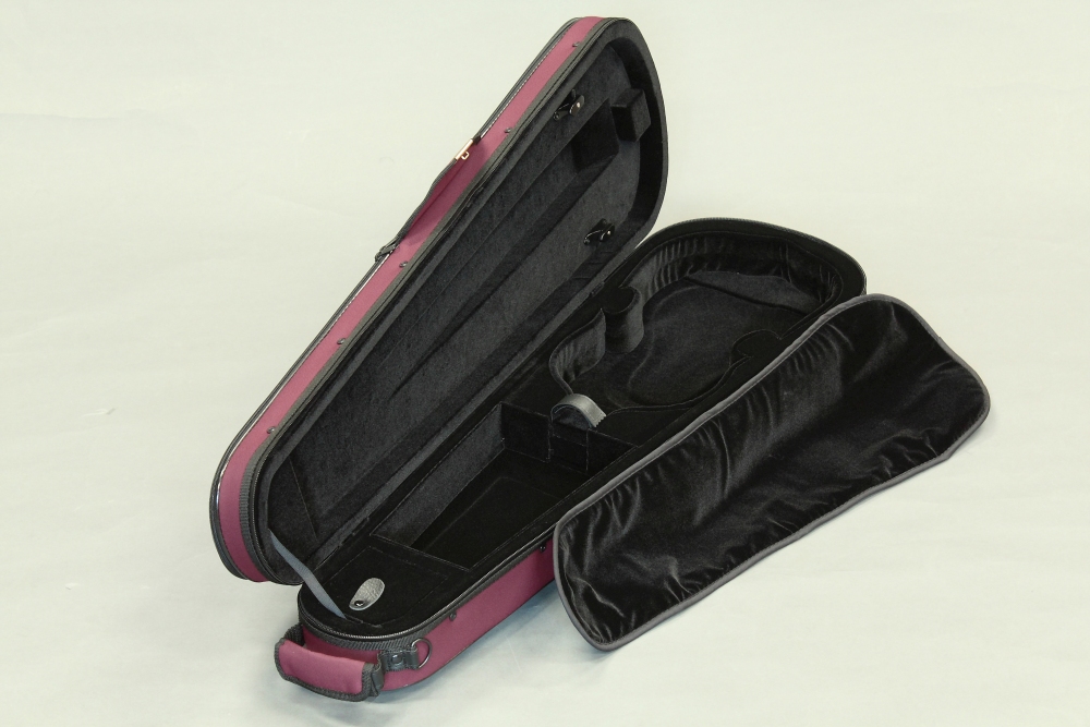 Levitas Violin Case, Super Light, 4/4, Shaped, Black | CA28110-BLK